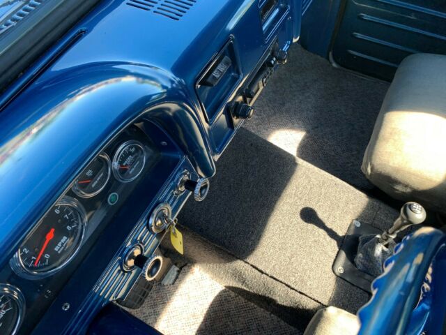 Chevrolet C-10 1961 image number 37