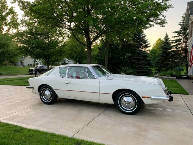 Avanti II 1977 image number 3