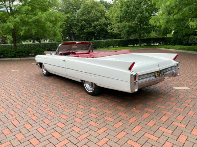 Cadillac DeVille 1963 image number 30