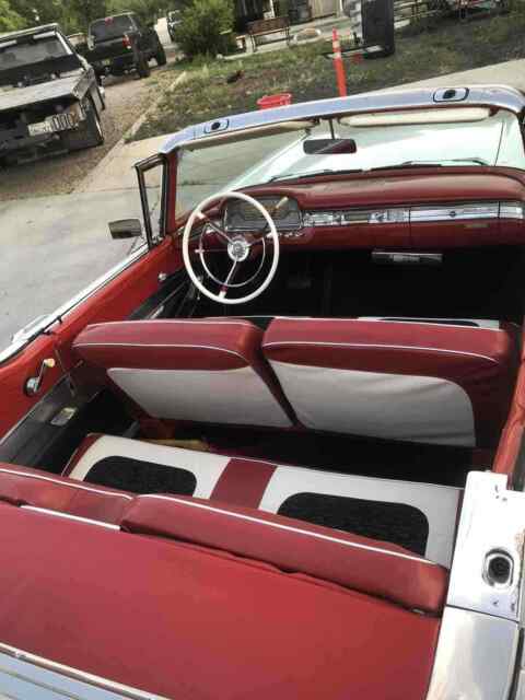 Ford Skyliner 1959 image number 12
