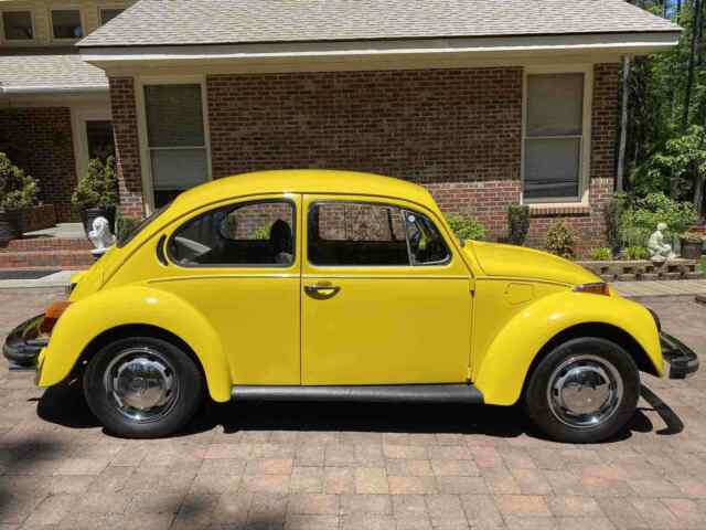 Volkswagen Beetle - Classic 1975 image number 2