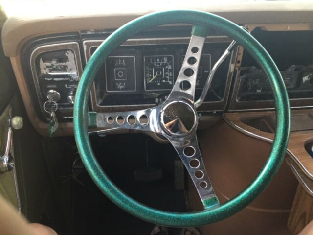 Ford E-Series Van 1976 image number 27