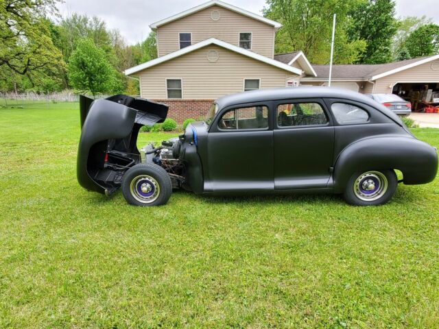 Plymouth DeLuxe 1946 image number 5