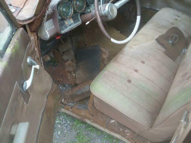 Studebaker Cruiser 1964 image number 6