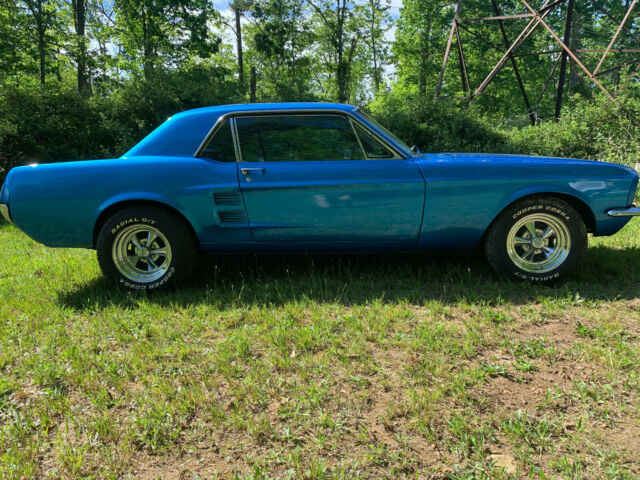 Ford Mustang 1967 image number 34