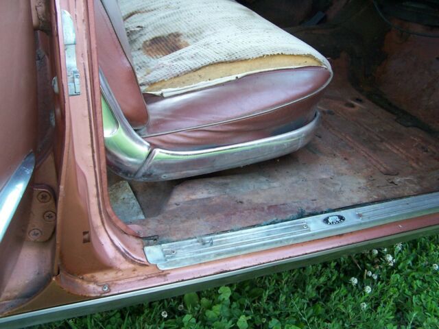 Chevrolet Impala 1960 image number 18