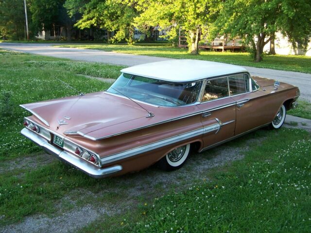 Chevrolet Impala 1960 image number 4