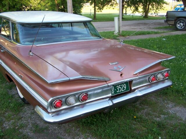 Chevrolet Impala 1960 image number 44