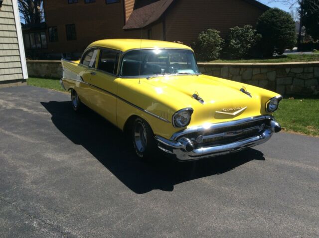 Chevrolet Bel Air/150/210 1957 image number 22