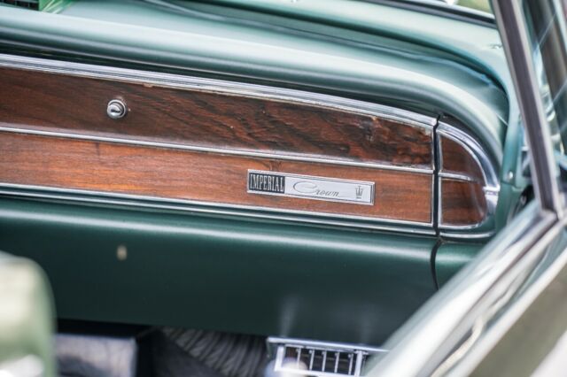 Chrysler Imperial 1966 image number 17