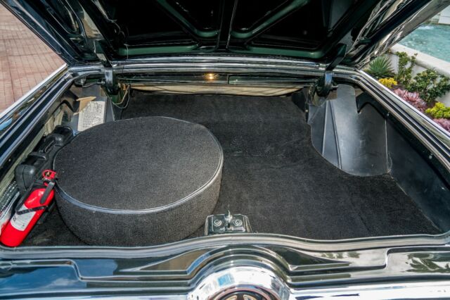 Chrysler Imperial 1966 image number 47