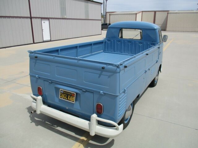 Volkswagen Bus/Vanagon 1962 image number 31
