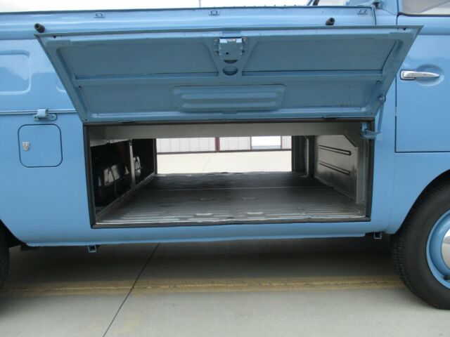 Volkswagen Bus/Vanagon 1962 image number 34