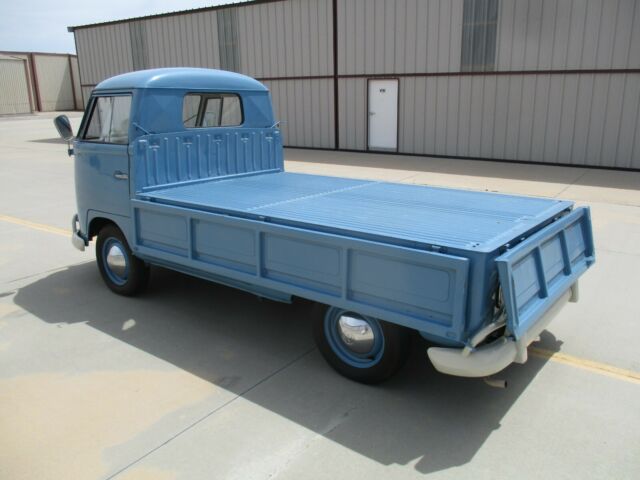 Volkswagen Bus/Vanagon 1962 image number 8