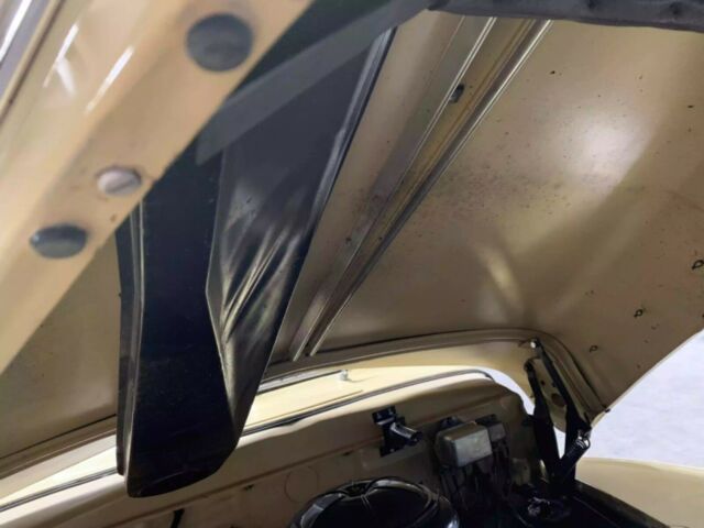 Ford Super Deluxe 1948 image number 29