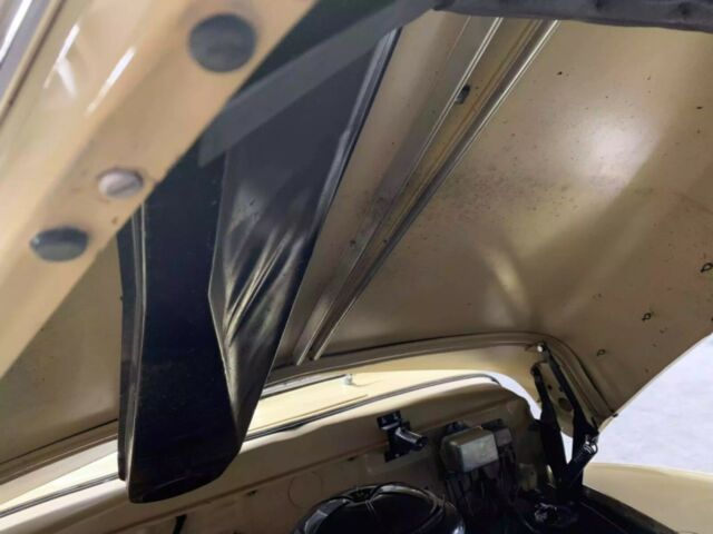 Ford Super Deluxe 1948 image number 37
