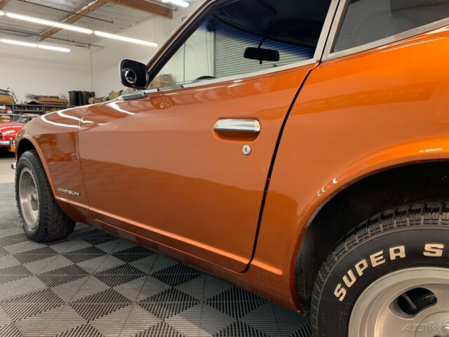 Datsun Z-Series 1971 image number 9