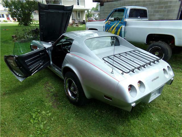 Chevrolet Corvette 1977 image number 6
