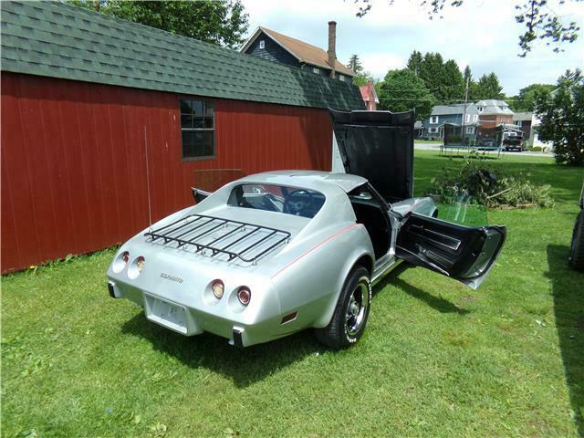 Chevrolet Corvette 1977 image number 7
