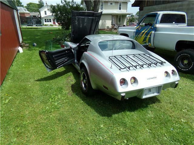 Chevrolet Corvette 1977 image number 8