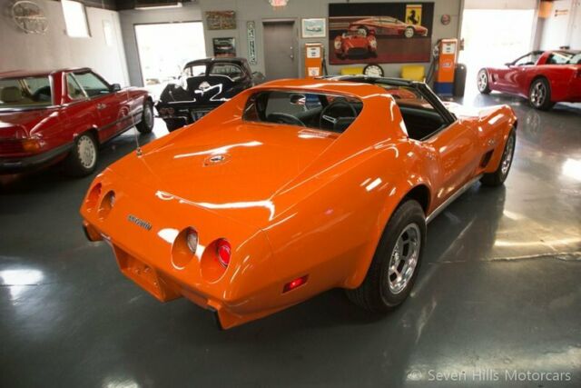 Chevrolet Corvette 1975 image number 24