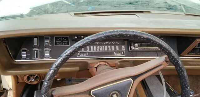 Chrysler 300 Series 1969 image number 10