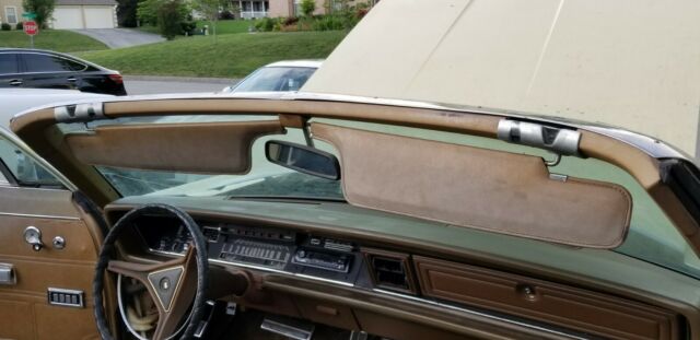 Chrysler 300 Series 1969 image number 15