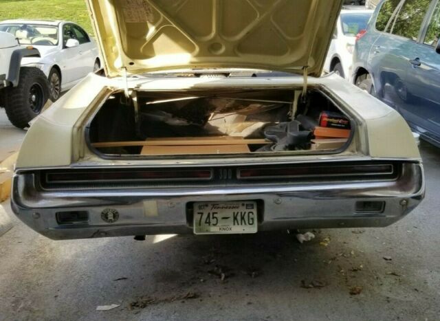Chrysler 300 Series 1969 image number 28