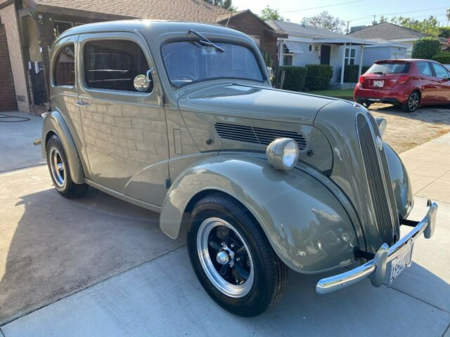 Ford Popular 1954 image number 25