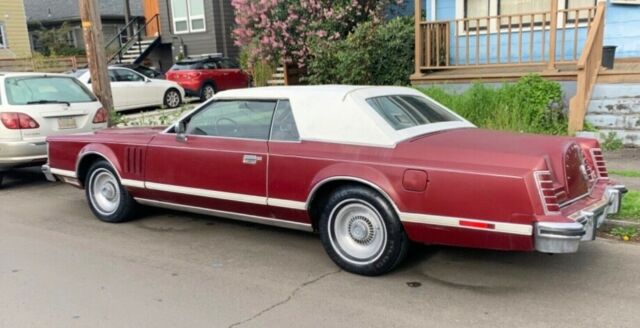 Lincoln conninental Mark V 1978 image number 18