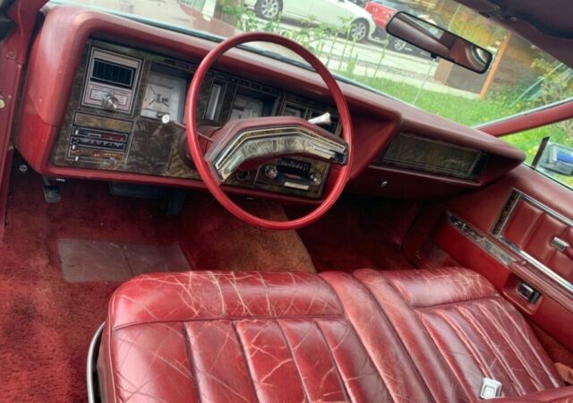 Lincoln conninental Mark V 1978 image number 19