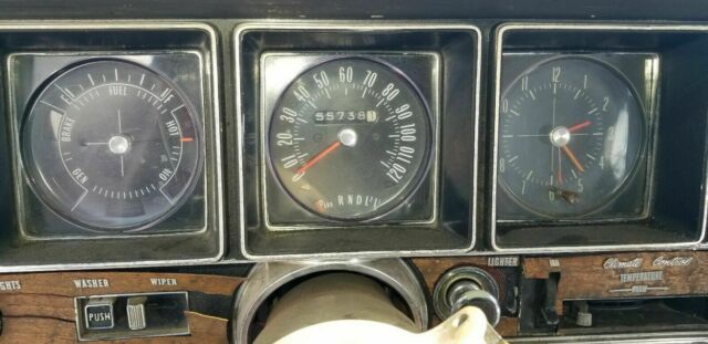 Buick Skylark 1972 image number 24
