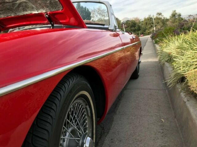 MG MGB 1963 image number 11