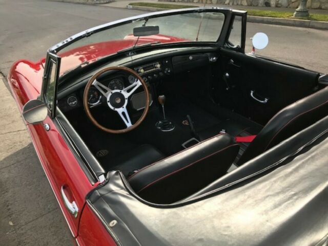 MG MGB 1963 image number 22