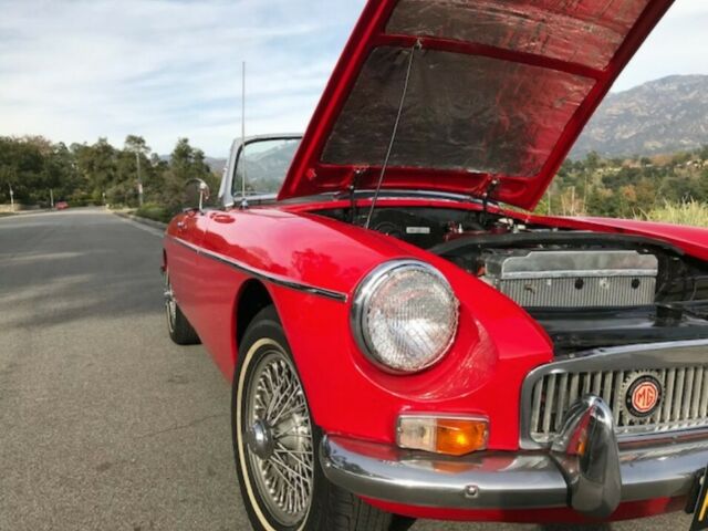 MG MGB 1963 image number 9
