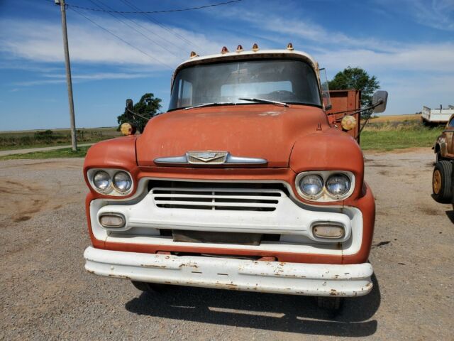 Chevrolet Chevy 1958 image number 14