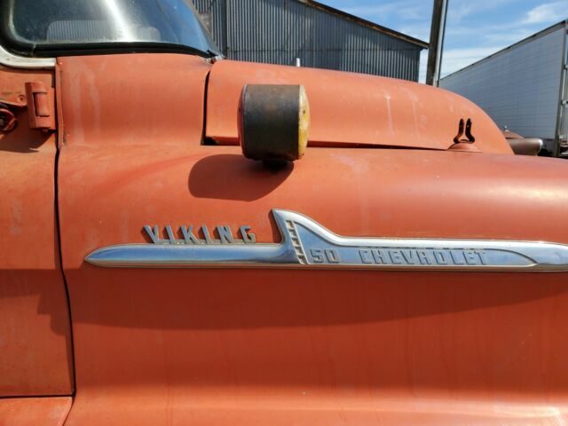 Chevrolet Chevy 1958 image number 18