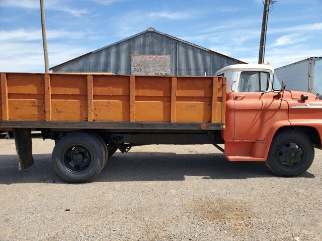Chevrolet Chevy 1958 image number 4