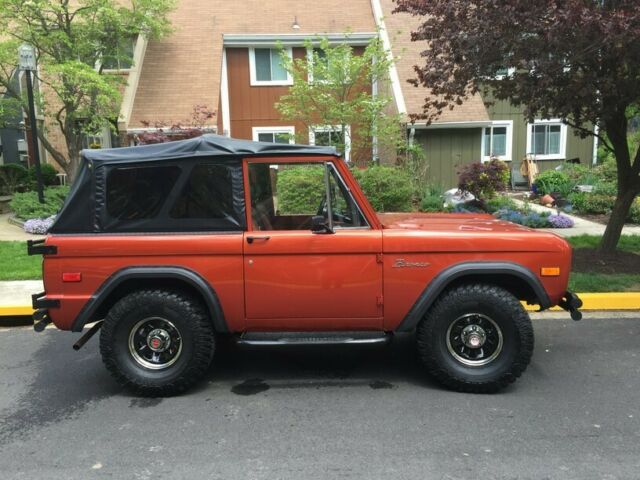 Ford Bronco 1974 image number 2