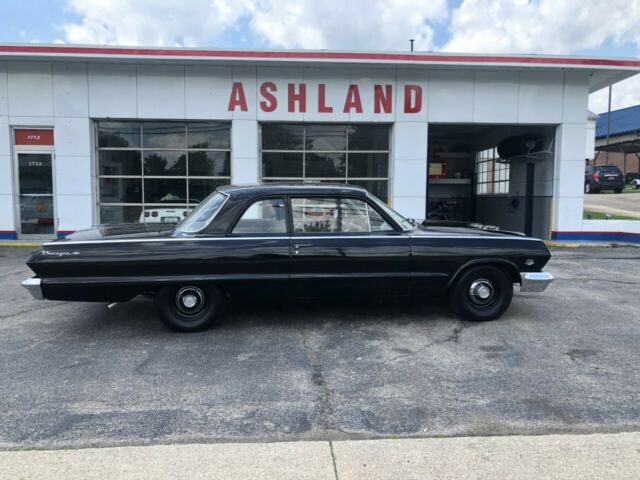 Chevrolet Biscayne 1963 image number 1