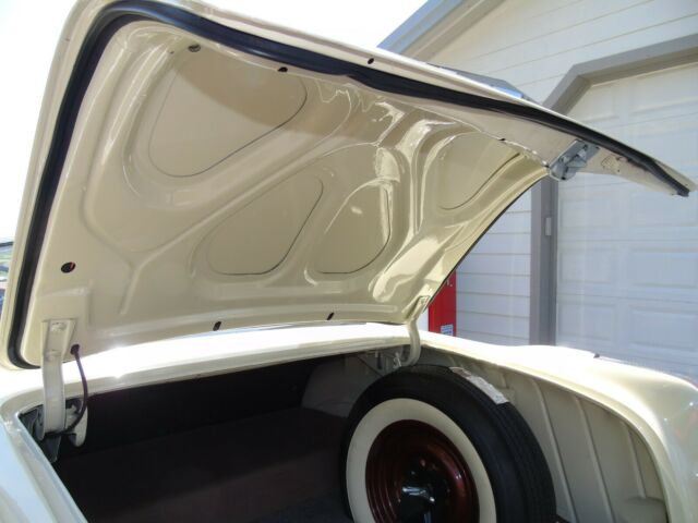 Pontiac Catalina 1955 image number 32