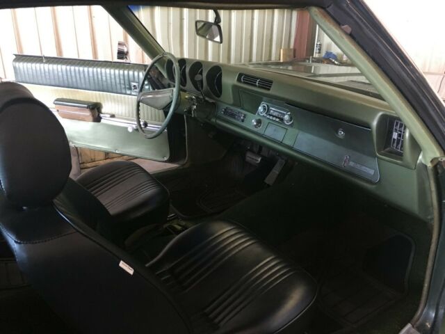 Oldsmobile Cutlass 1969 image number 18