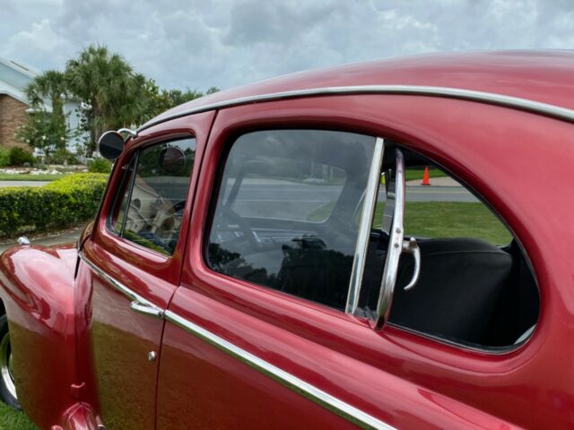 Mercury 8 1941 image number 33