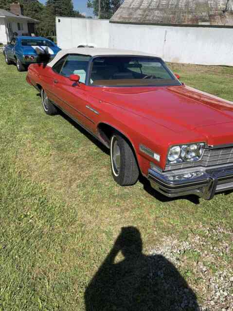Buick Le Sabre 1975 image number 13