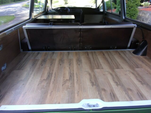 Volkswagen Bus/Vanagon 1971 image number 25