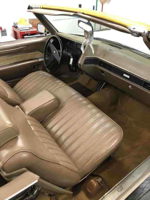Cadillac DeVille Coupe 1969 image number 15
