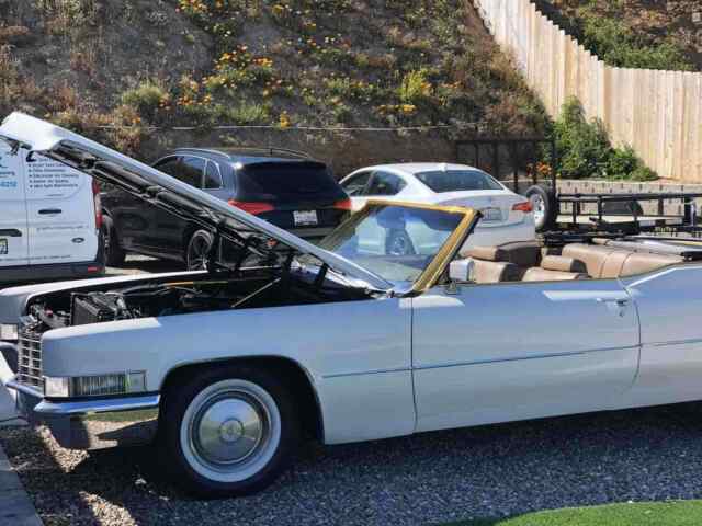 Cadillac DeVille Coupe 1969 image number 3