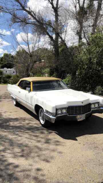 Cadillac DeVille Coupe 1969 image number 4