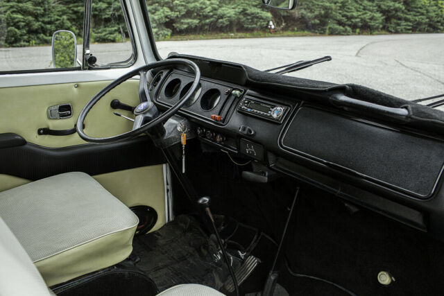 Volkswagen Bus/Vanagon 1968 image number 5