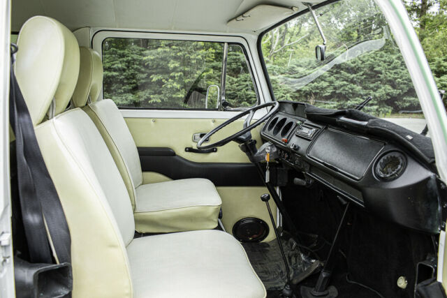 Volkswagen Bus/Vanagon 1968 image number 6